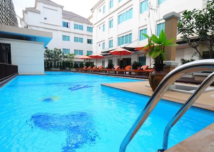 Avion Hotel